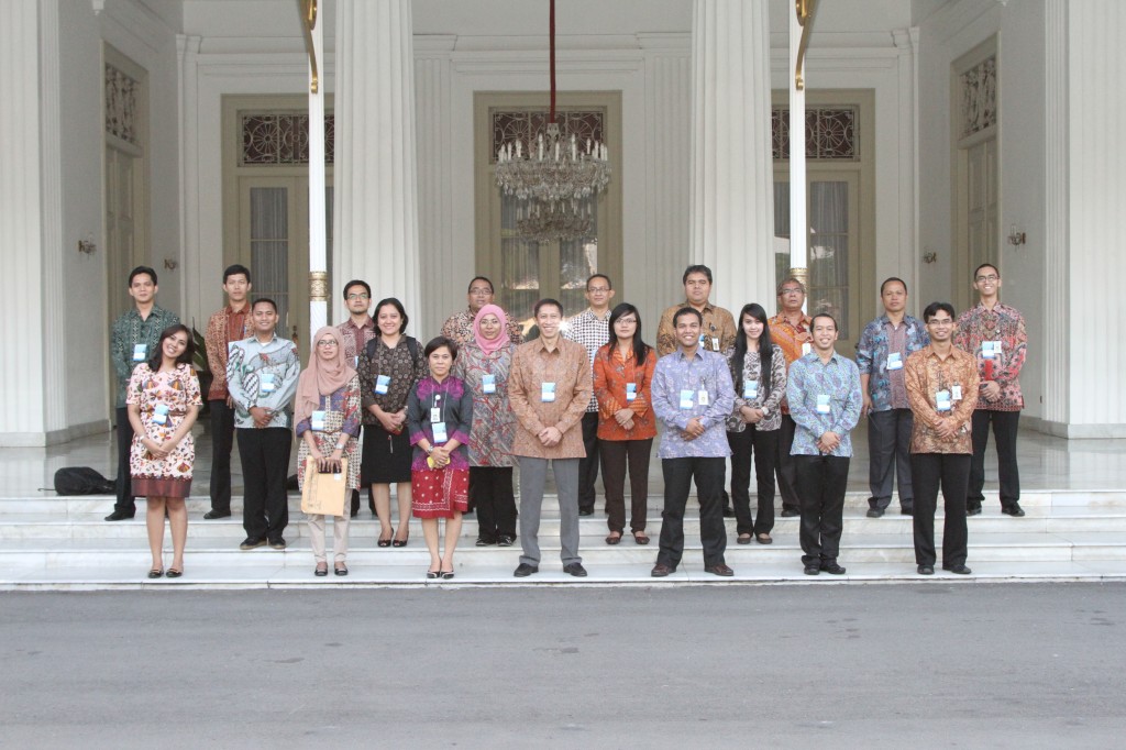 Bergaya ala Menteri, Yogyakarta, Agustus 2013