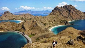 Pulau Padar sumber: wisatapriangan.com