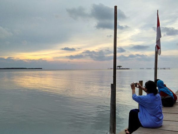 mengejar sunset di kaliwlingi